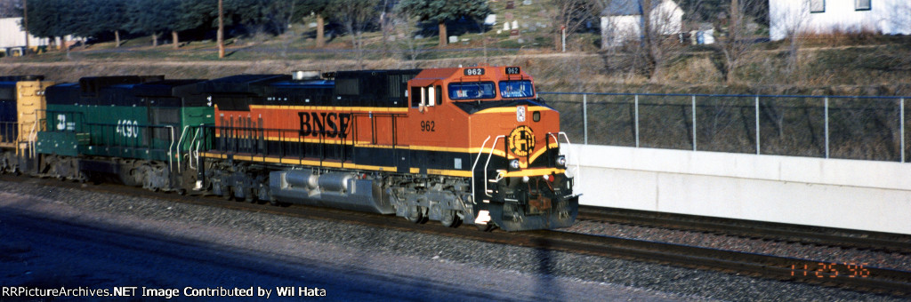 BNSF C44-9W 962